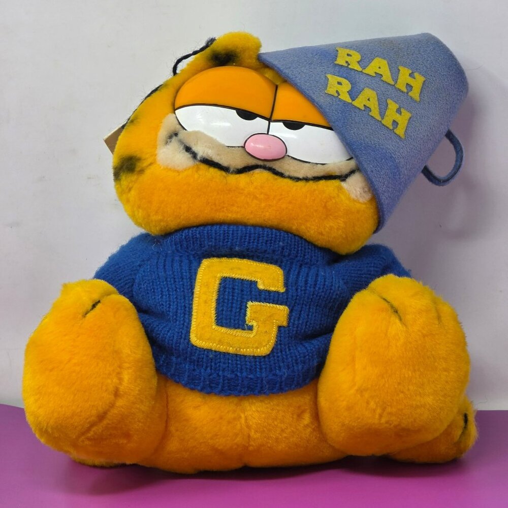 Vintage 1978 Garfield Plush Toy With Blue Sweater & Hat By Dakin‎ "Rah Rah"